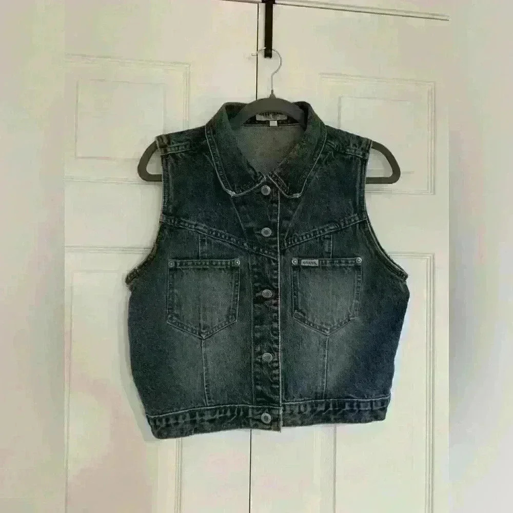VINTAGE GUESS DENIM BUTTON DOWN VEST  SIZE MEDIUM